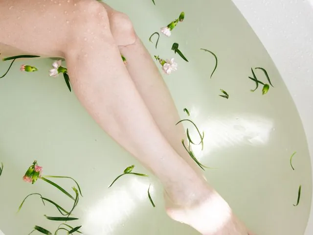 경기 용인시 구갈동 더데이테라피 — 마사지 관리를 받는 장면