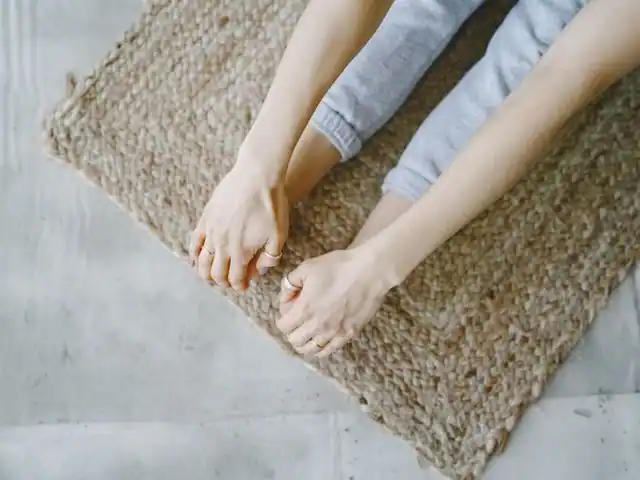 대구 북구 동천동 라바나타이마사지 — 수건이 깔린 마사지 베드