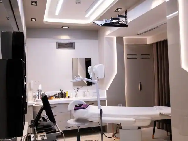 경기 남양주시 다산동 1인샵 블루밍 — 마사지 관리를 받는 장면